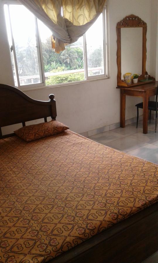 Down Town Hotel Ponnarankulama Room photo